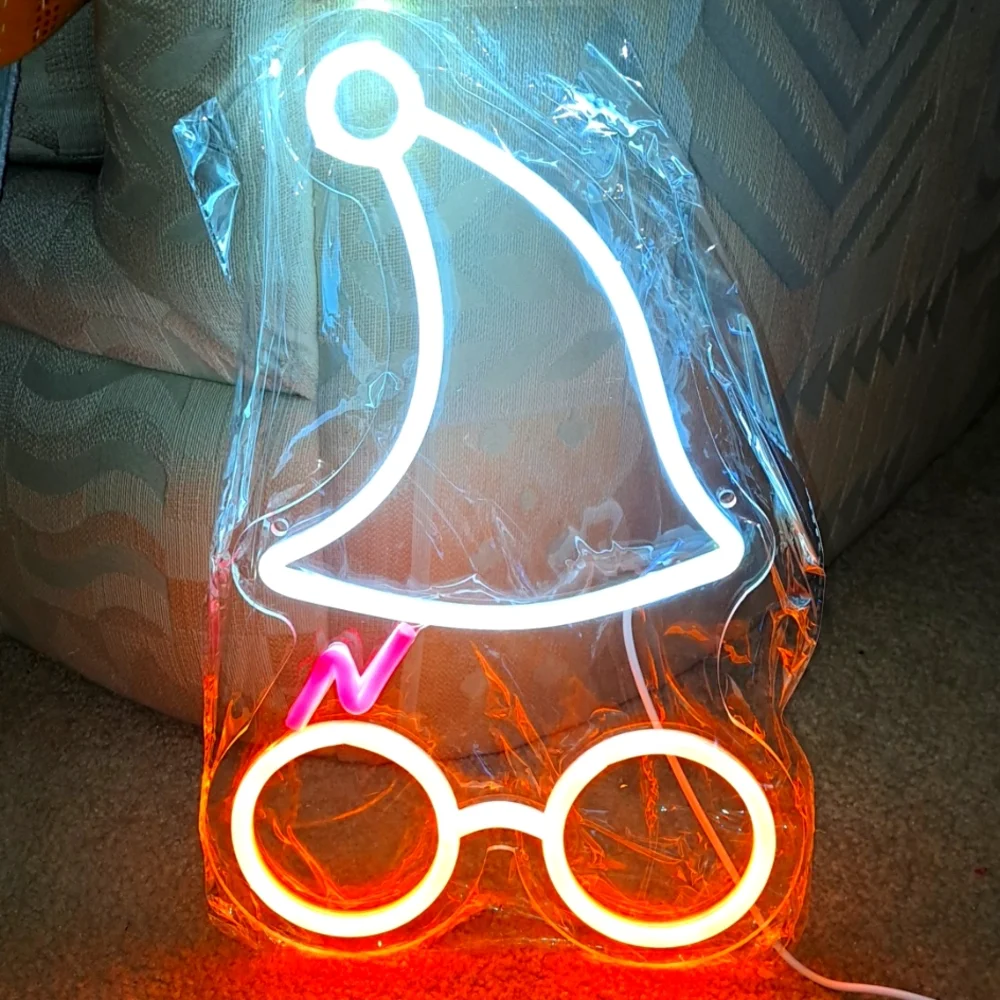 Neon Harry Potter and Hat Neon Light, Light To Dark Switch